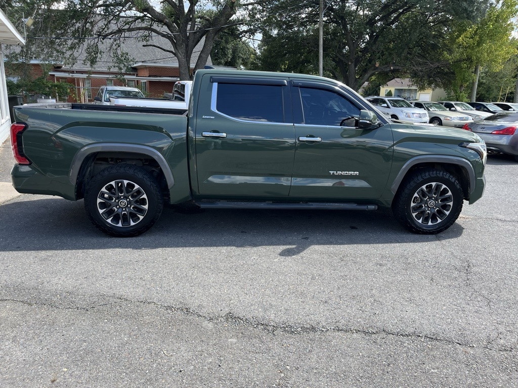 Toyota Tundra 4WD  2022