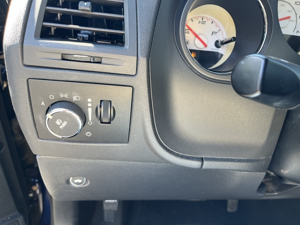 Dodge Challenger  2013