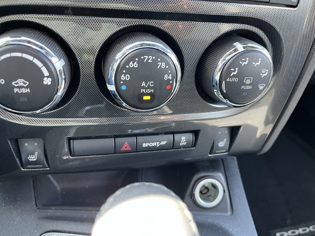 Dodge Challenger  2013