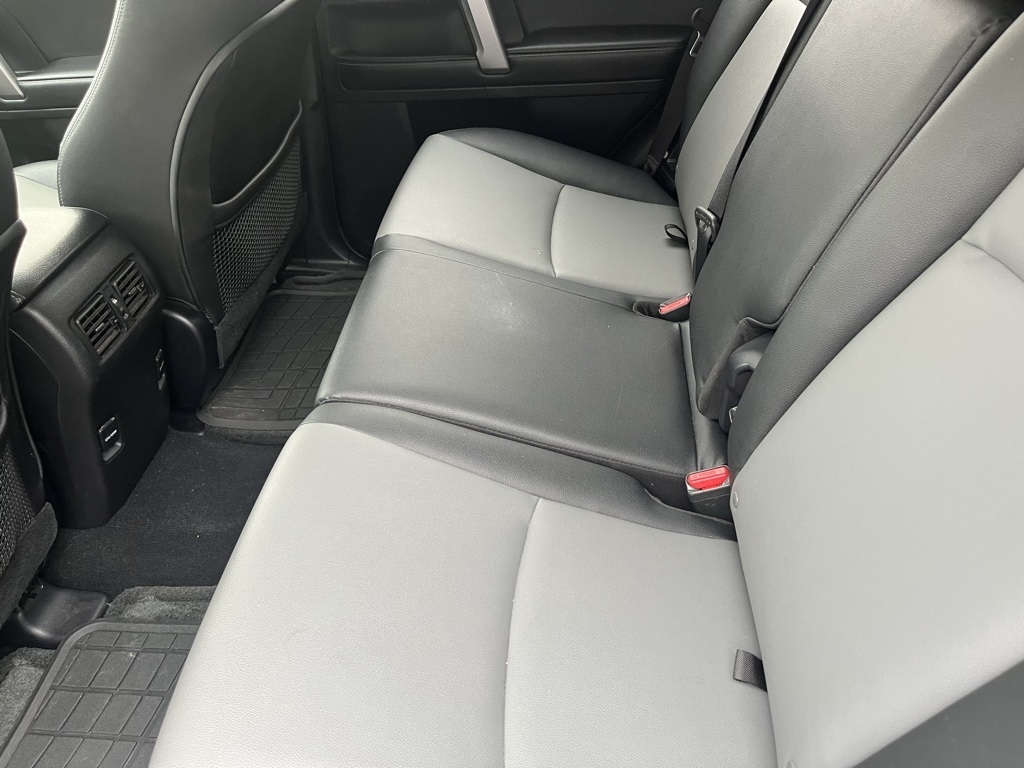 Toyota 4Runner  2015 Toyota 4Runner  2015