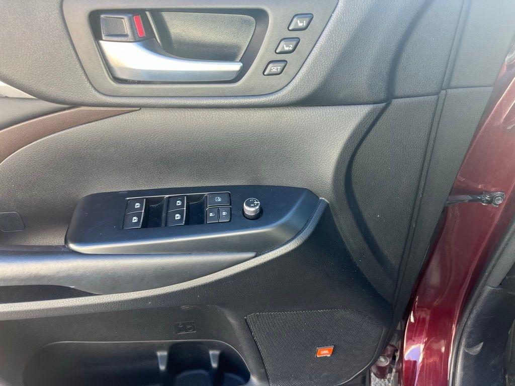 Toyota Highlander  2018