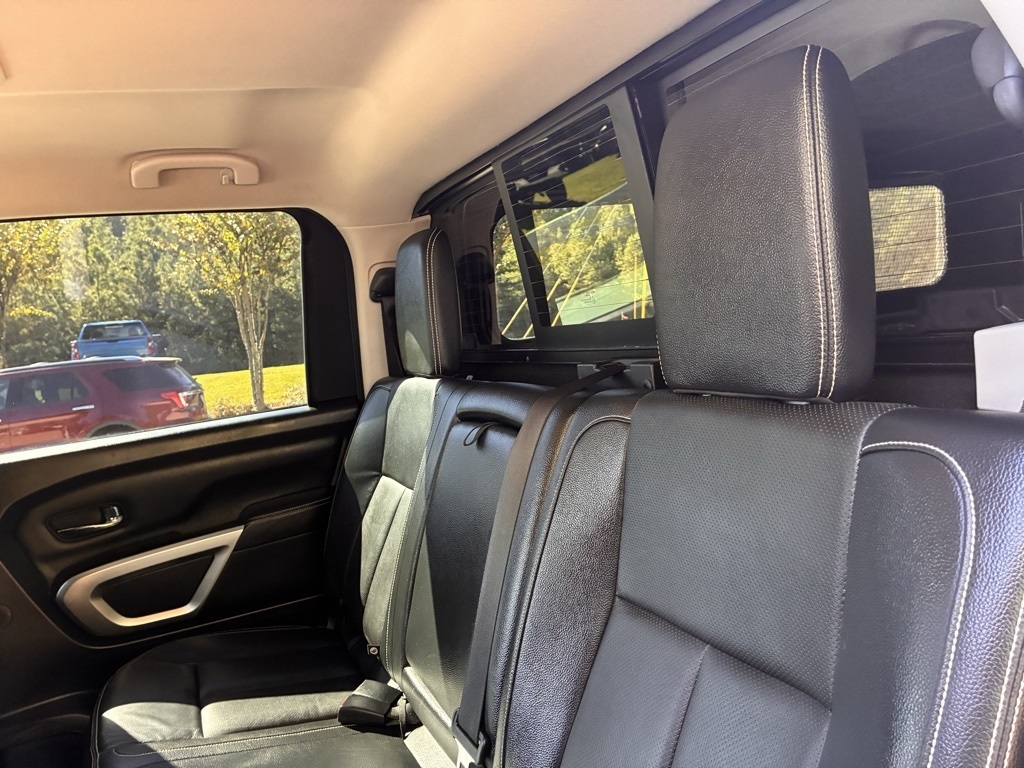 Nissan Titan XD  2018 Nissan Titan XD  2018