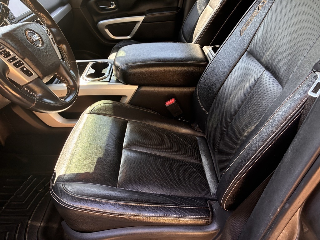 Nissan Titan XD  2018