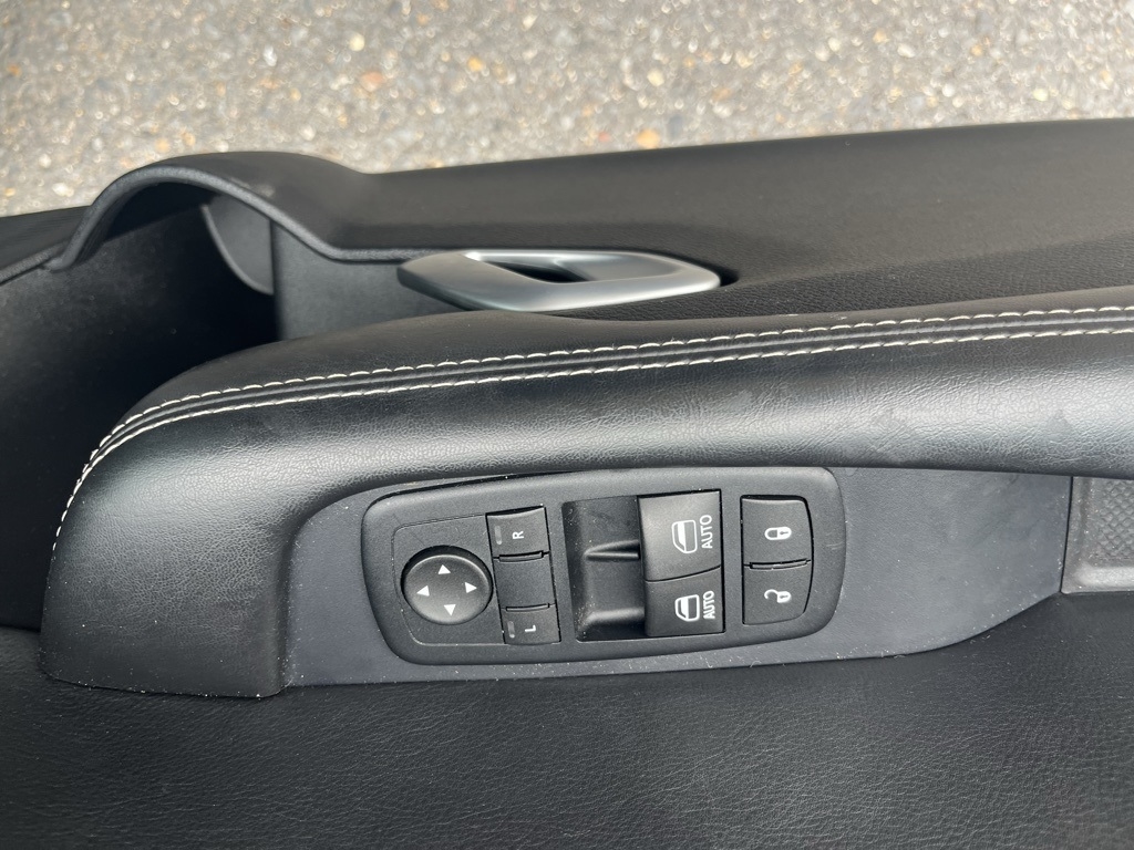 Dodge Challenger  2015 Dodge Challenger  2015