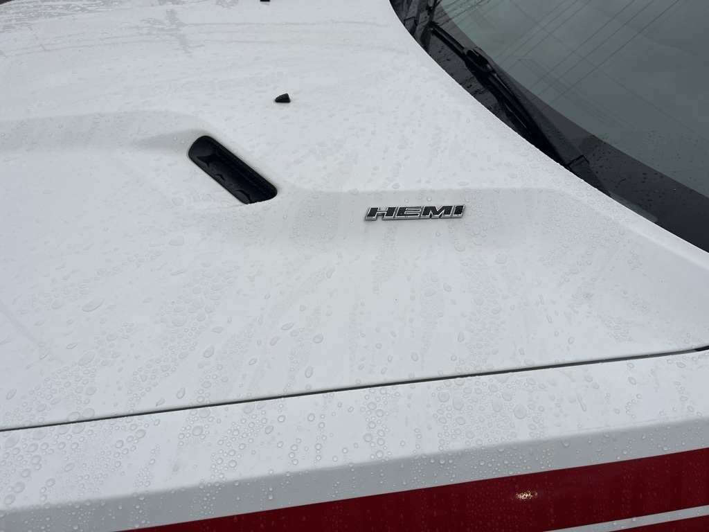 Dodge Challenger  2011