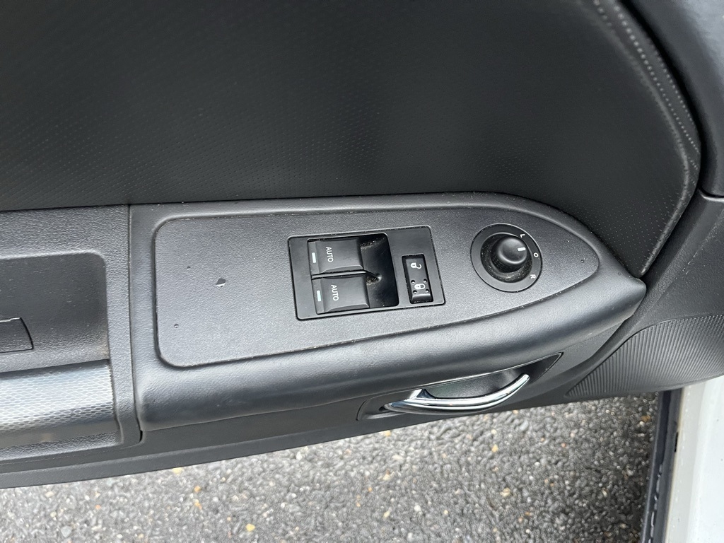 Dodge Challenger  2011