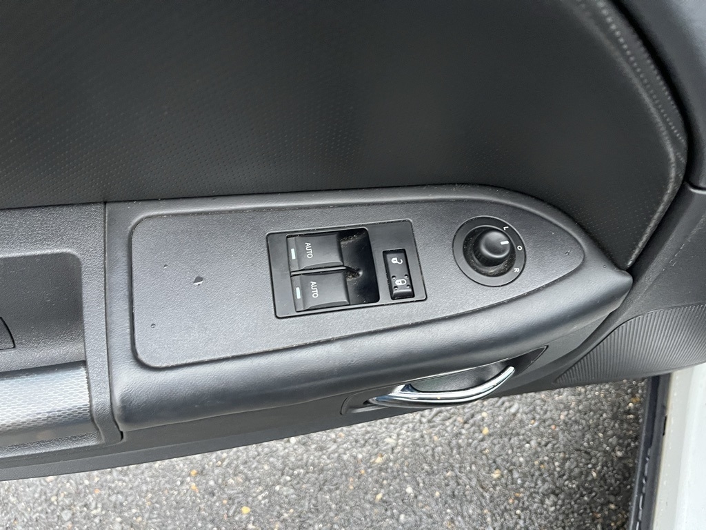 Dodge Challenger  2011