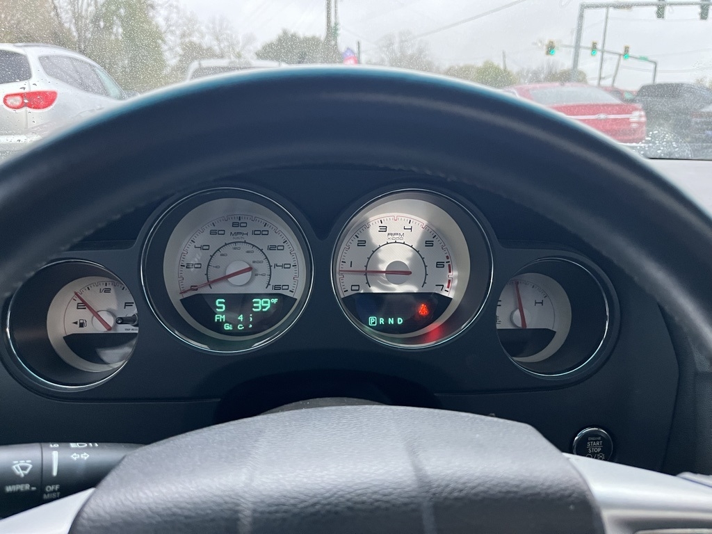 Dodge Challenger  2011