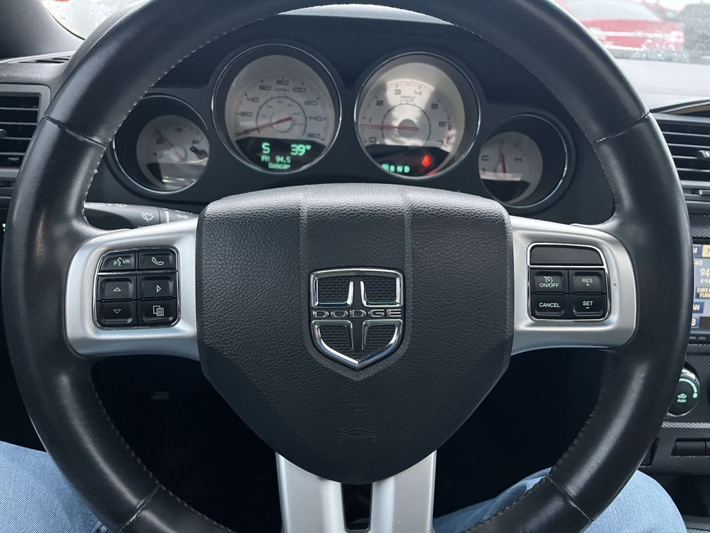 Dodge Challenger  2011