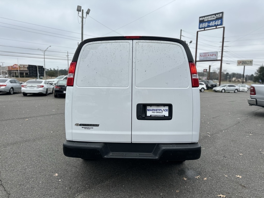 Chevrolet Express Cargo Van  2023