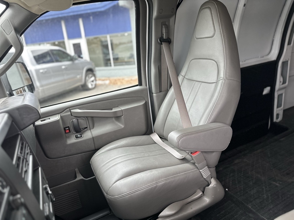 Chevrolet Express Cargo Van  2023