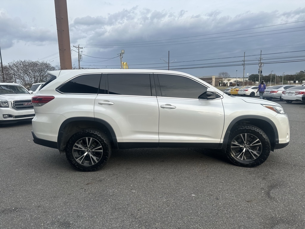 Toyota Highlander  2019