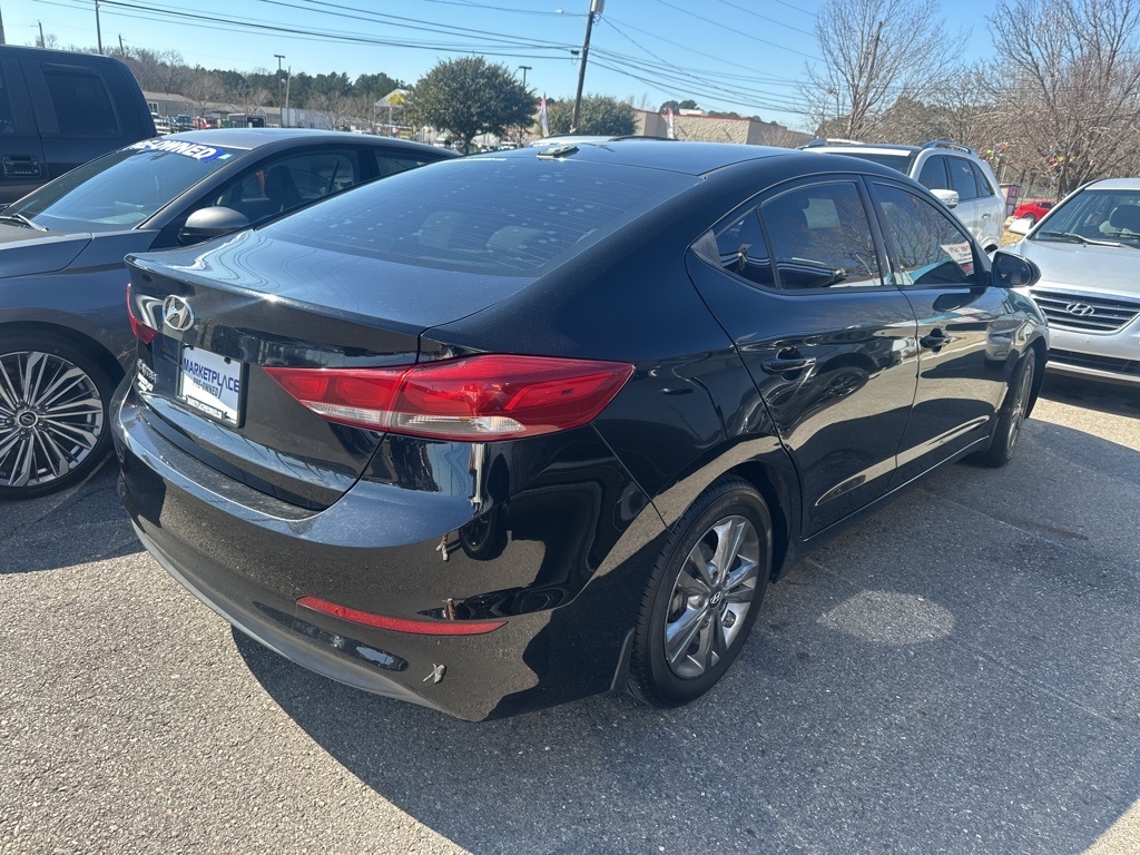 Hyundai Elantra  2017