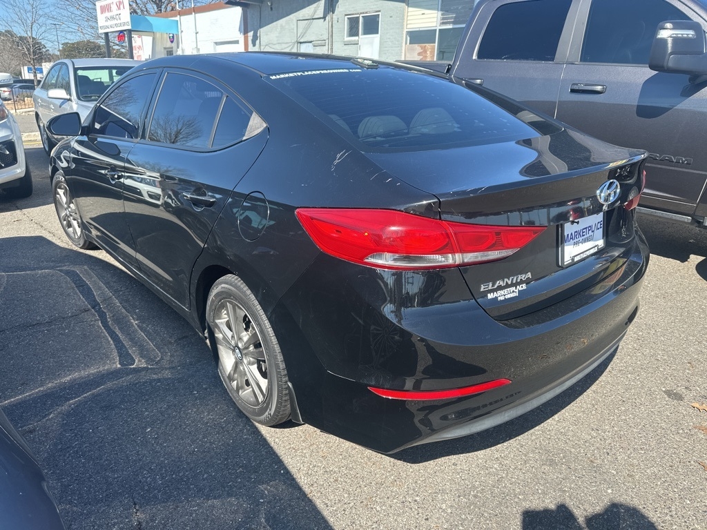 Hyundai Elantra  2017