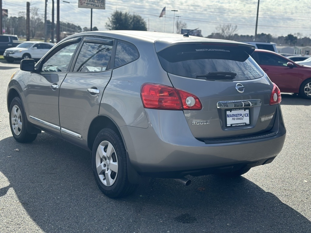 Nissan Rogue  2011