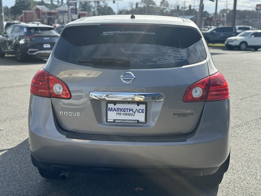 Nissan Rogue  2011