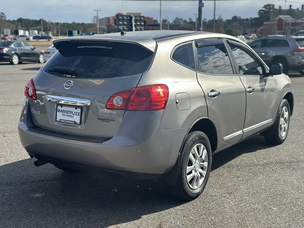 Nissan Rogue  2011