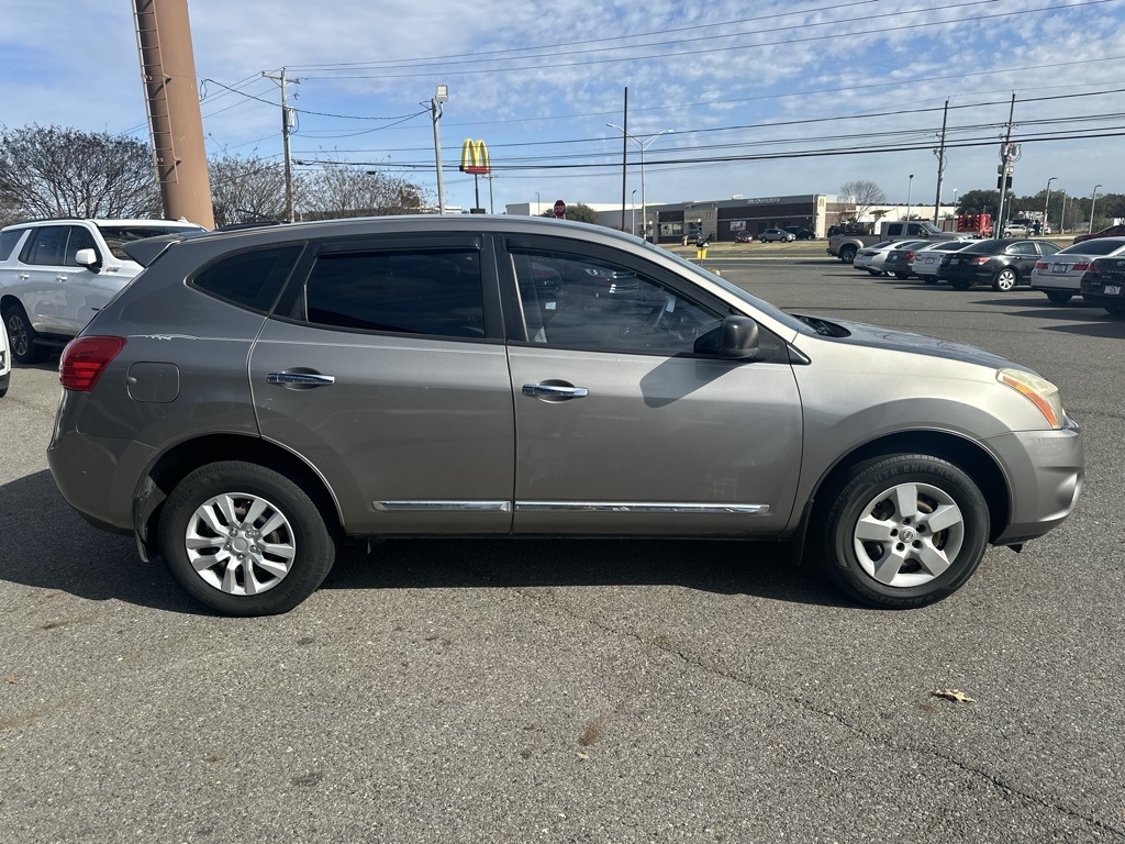 Nissan Rogue  2011