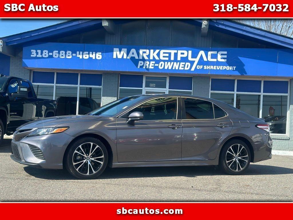 2020 Toyota Camry SE