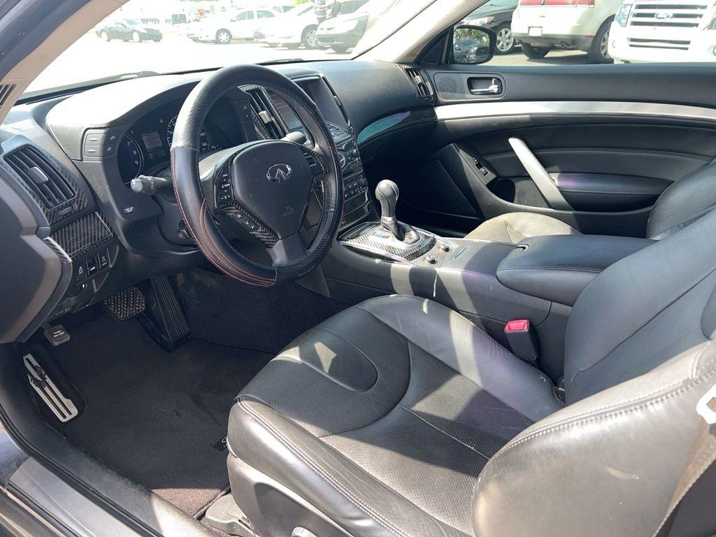 Infiniti Q60 Coupe  2015