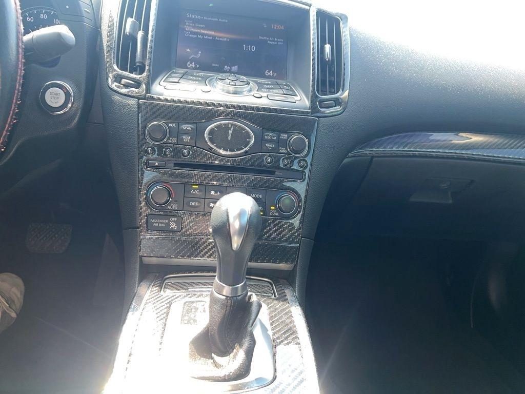 Infiniti Q60 Coupe  2015