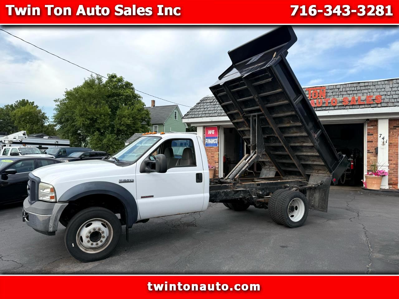 2006 Ford F-550 Regular Cab 2WD DRW