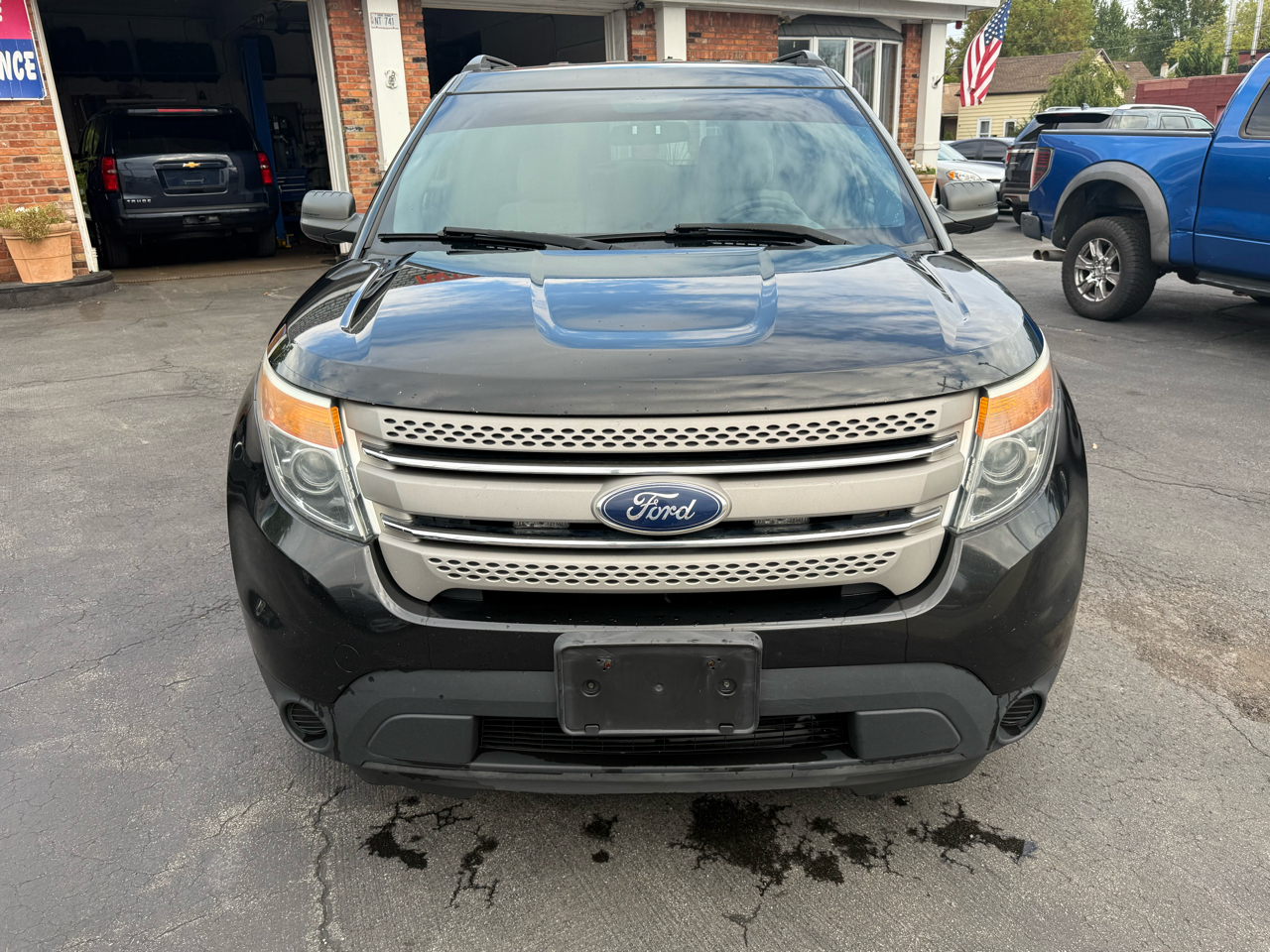2015 Ford Explorer Base photo 2
