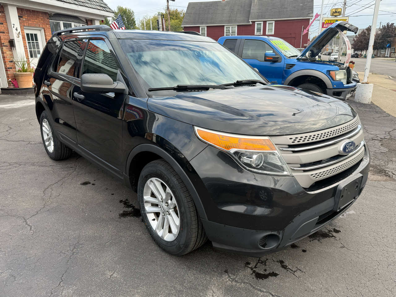2015 Ford Explorer Base photo 3