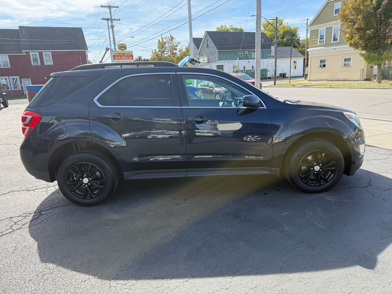 2016 Chevrolet Equinox LT photo 4