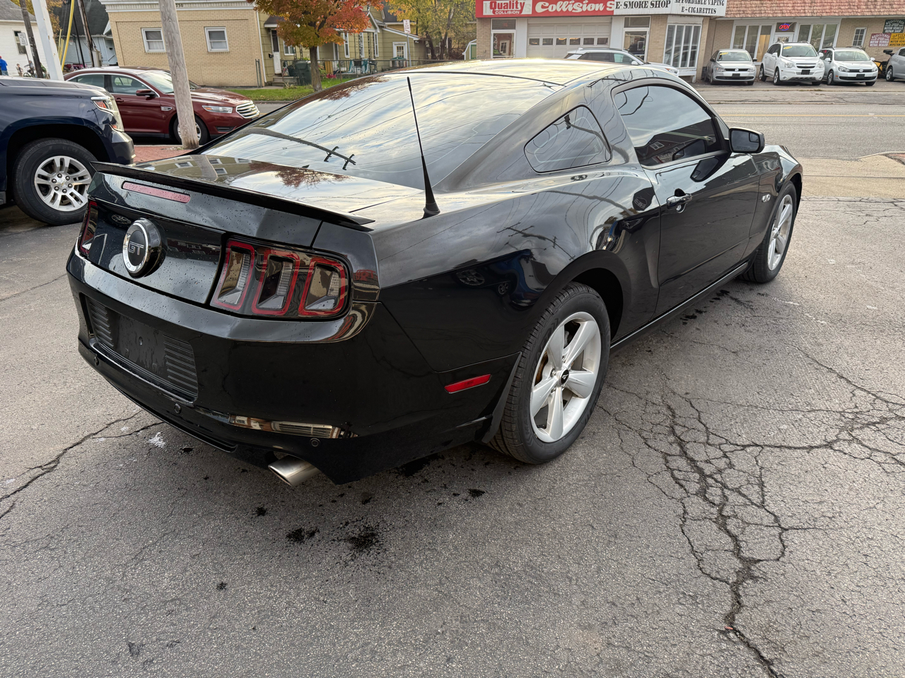 Ford Mustang GT Coupe 2013 Ford Mustang GT Coupe 2013