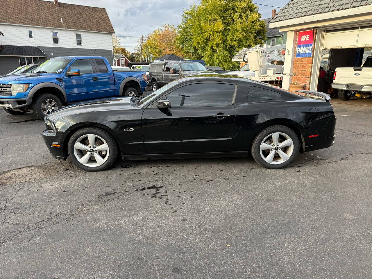 Ford Mustang GT Coupe 2013 Ford Mustang GT Coupe 2013