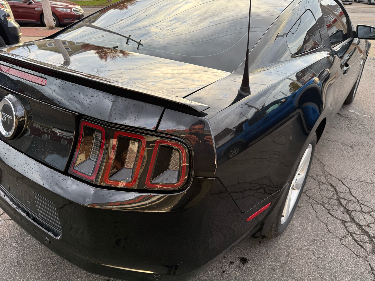Ford Mustang GT Coupe 2013 Ford Mustang GT Coupe 2013