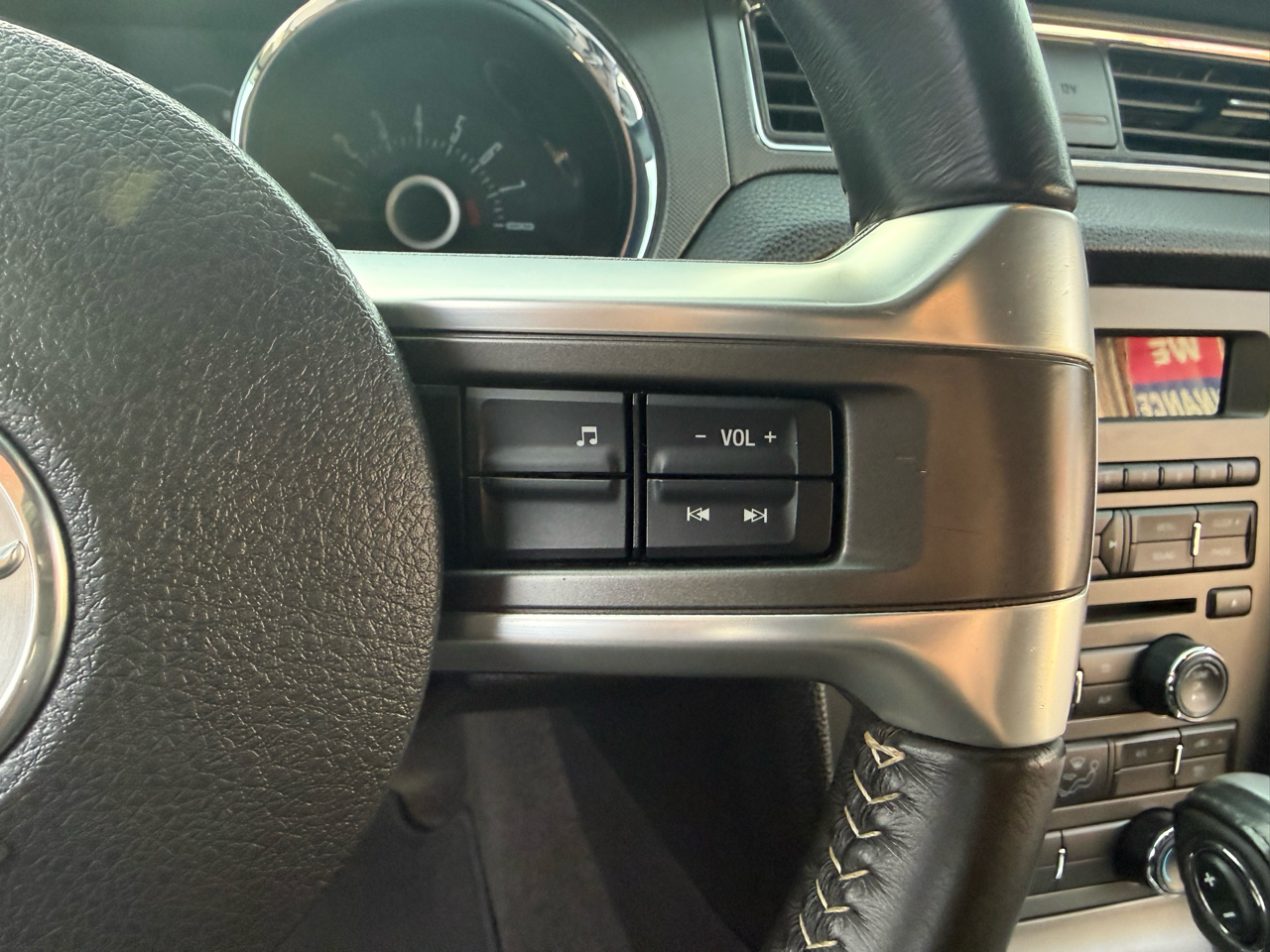 Ford Mustang GT Coupe 2013 Ford Mustang GT Coupe 2013