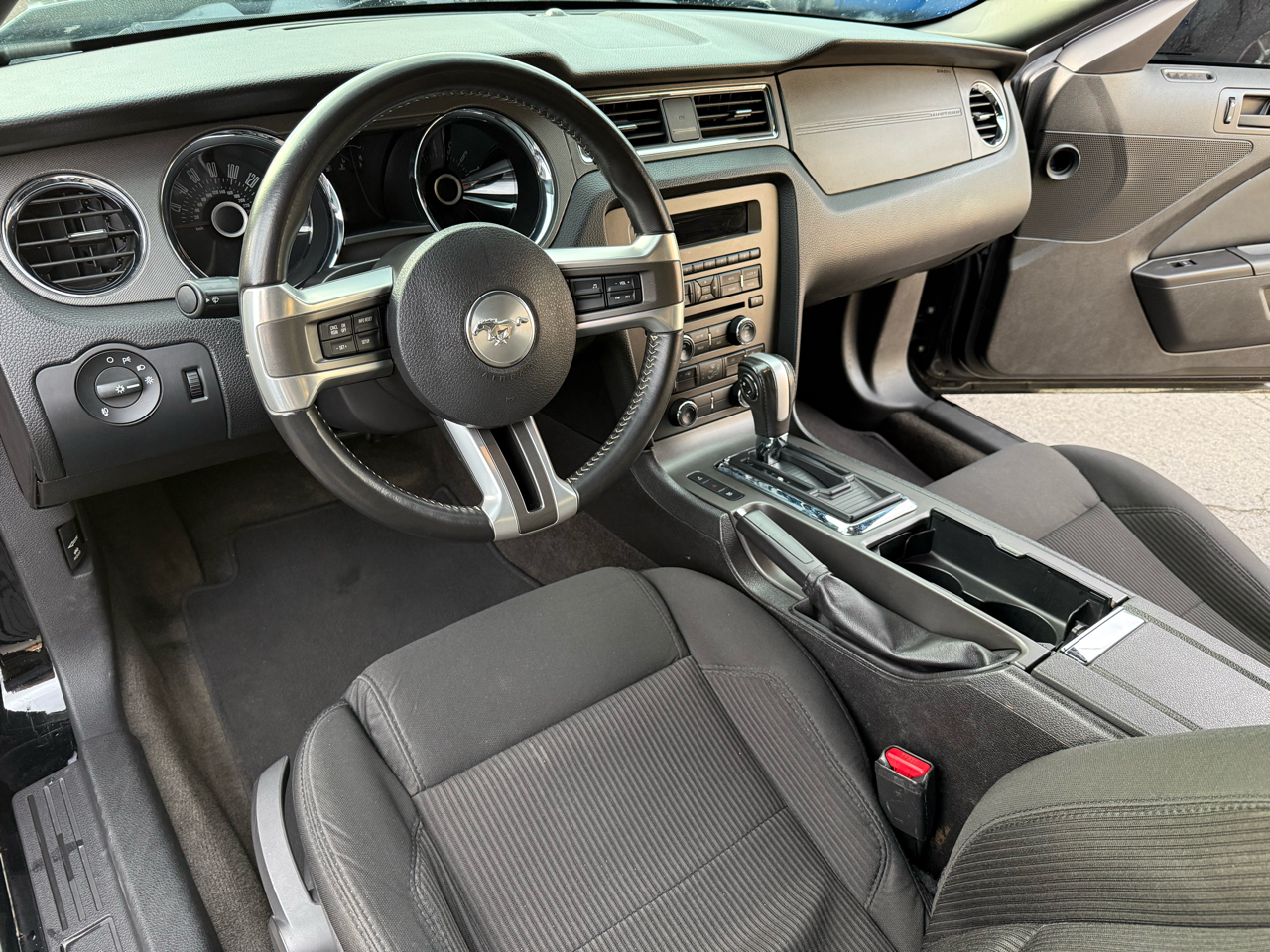 Ford Mustang GT Coupe 2013 Ford Mustang GT Coupe 2013