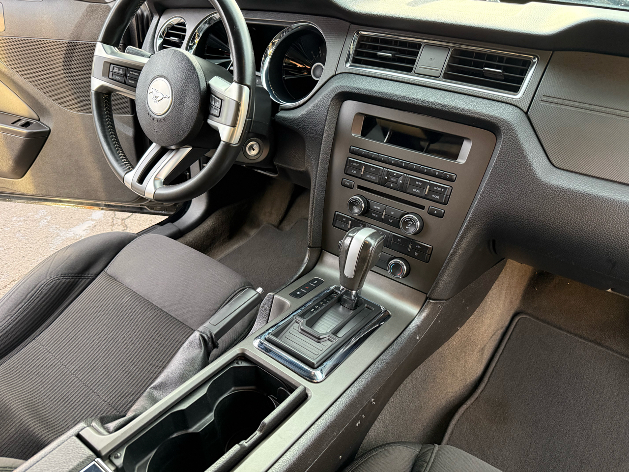 Ford Mustang GT Coupe 2013 Ford Mustang GT Coupe 2013