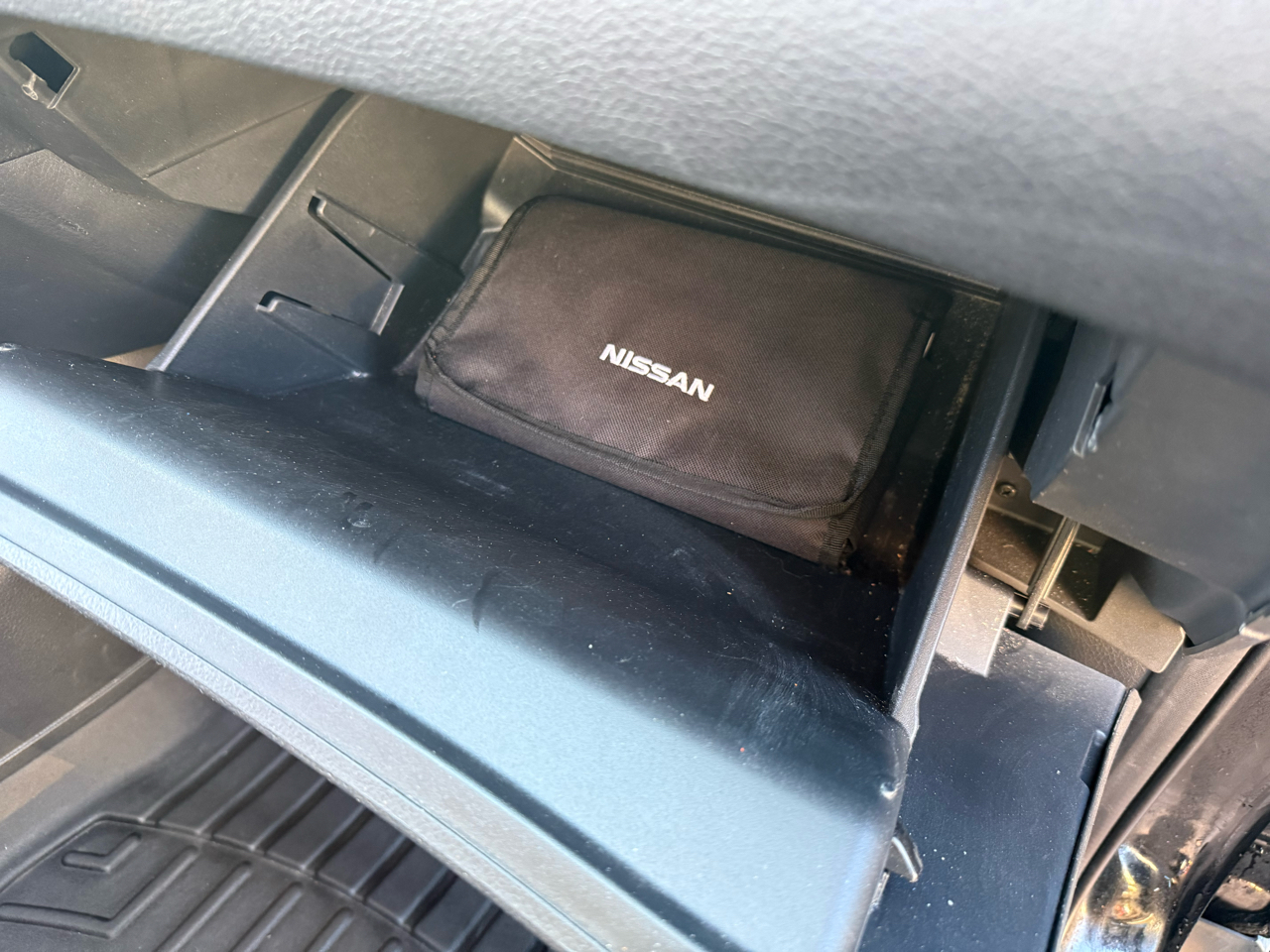 Nissan Rogue SV AWD 2015 Nissan Rogue SV AWD 2015