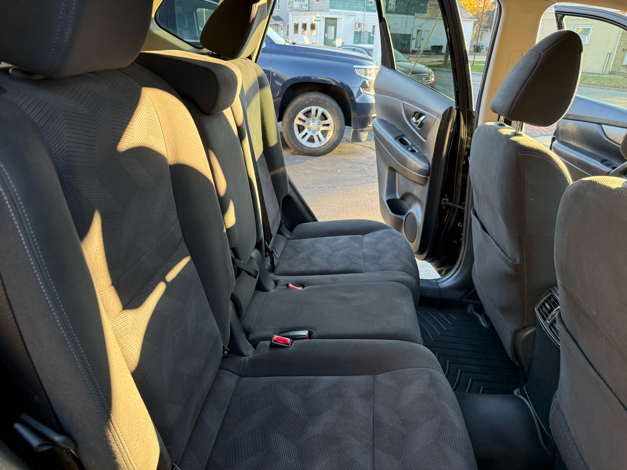 Nissan Rogue SV AWD 2015 Nissan Rogue SV AWD 2015