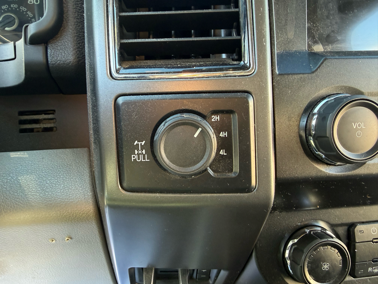 Ford F-150 4WD SuperCrew 157" FX4 2019 Ford F-150 4WD SuperCrew 157" FX4 2019