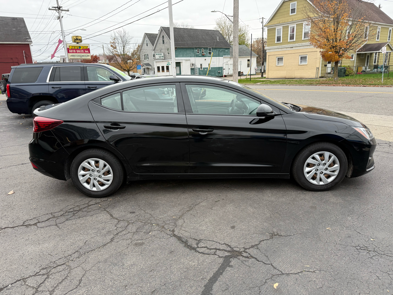 2020 Hyundai Elantra SE photo 3