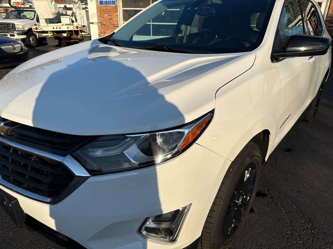 2019 Chevrolet Equinox LT photo 4