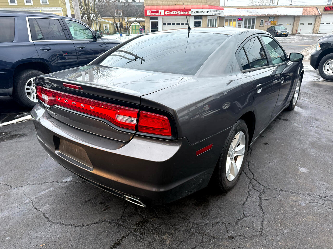 Dodge Charger SE 2014
