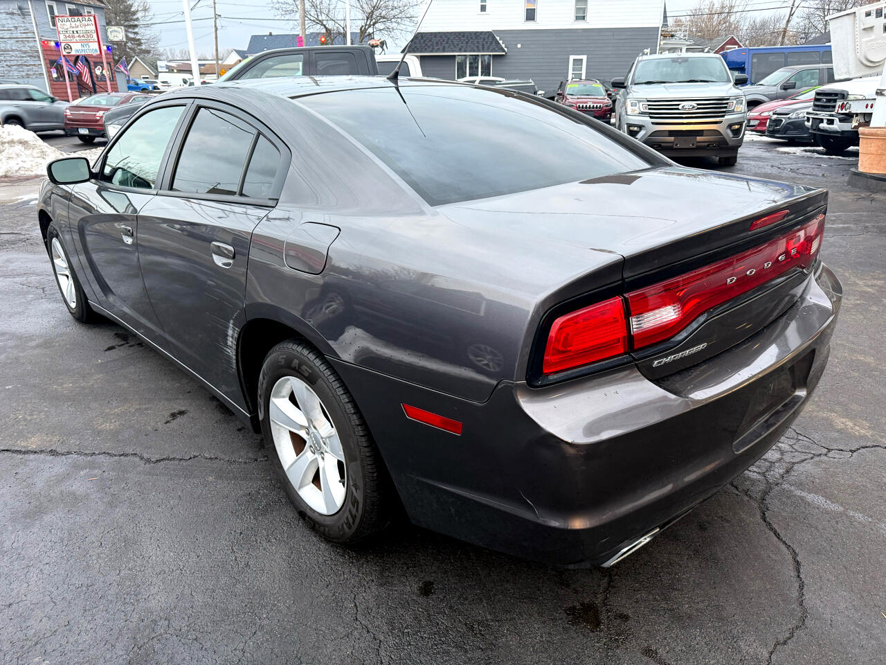 Dodge Charger SE 2014