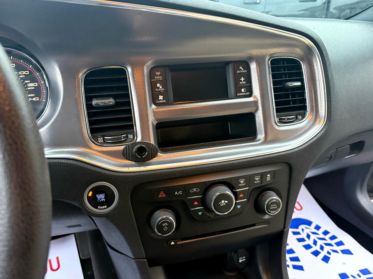 Dodge Charger SE 2014