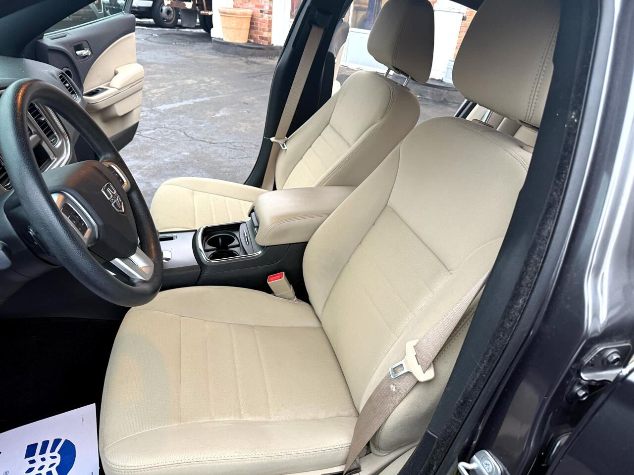 Dodge Charger SE 2014