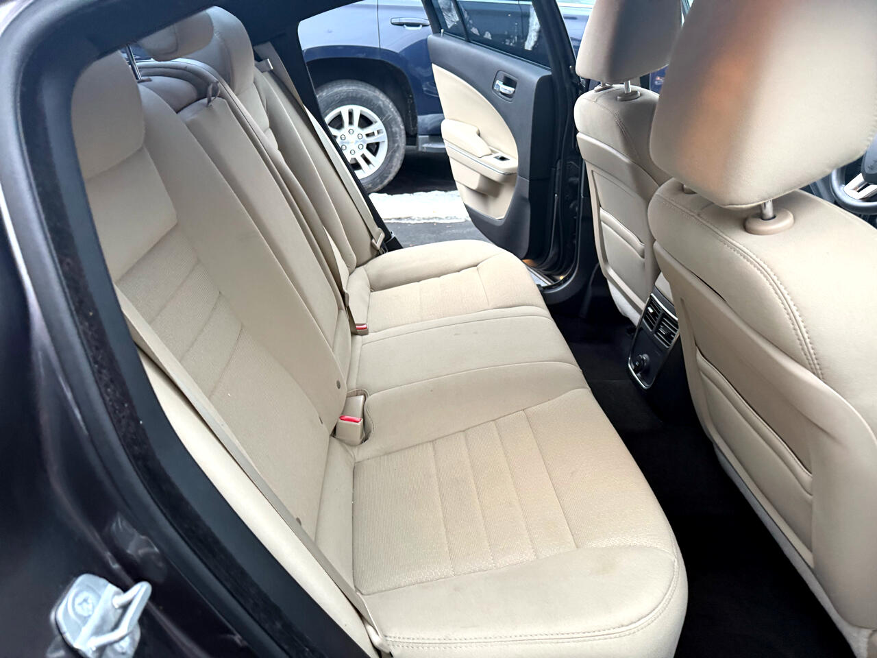 Dodge Charger SE 2014