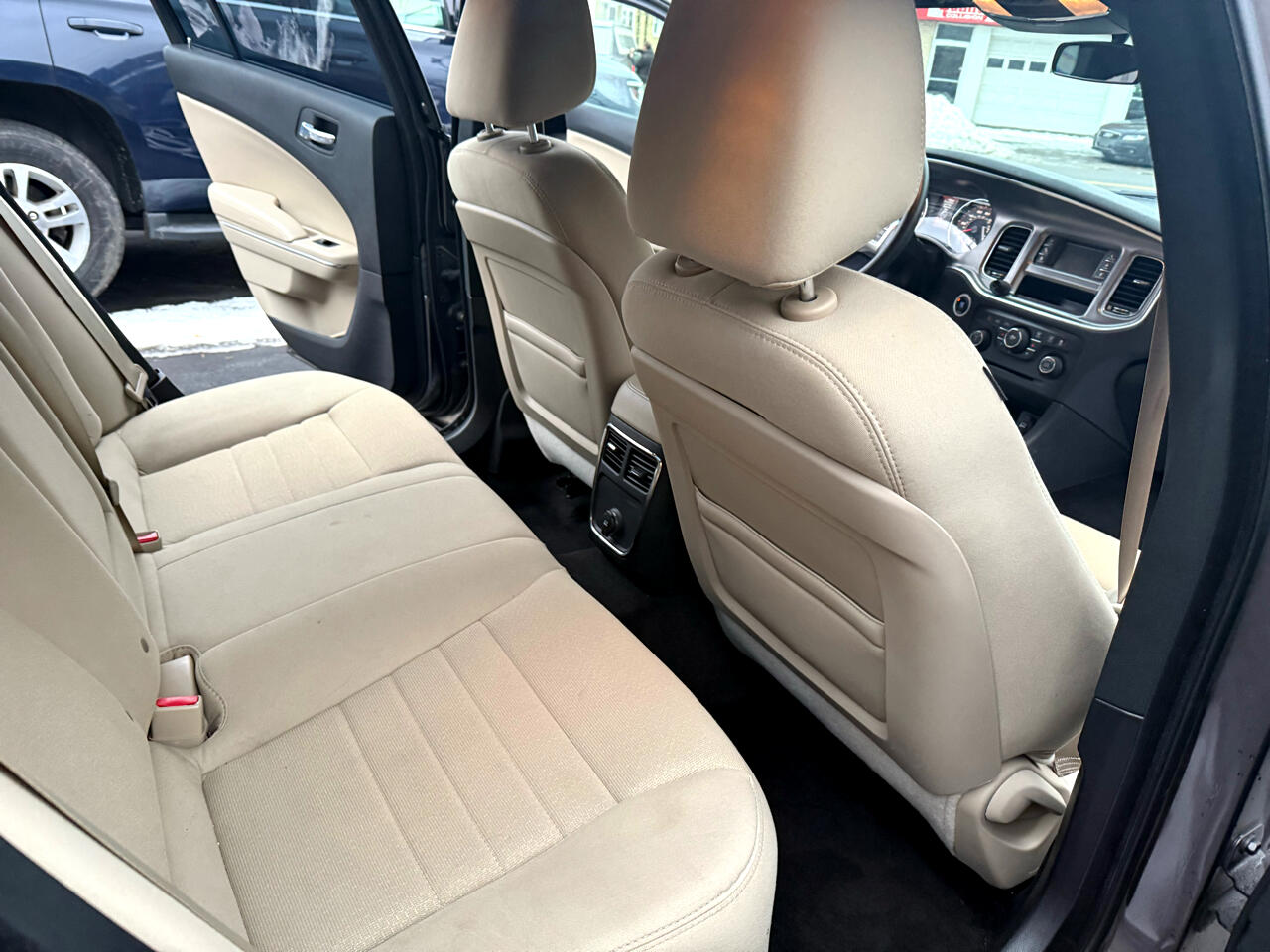 Dodge Charger SE 2014