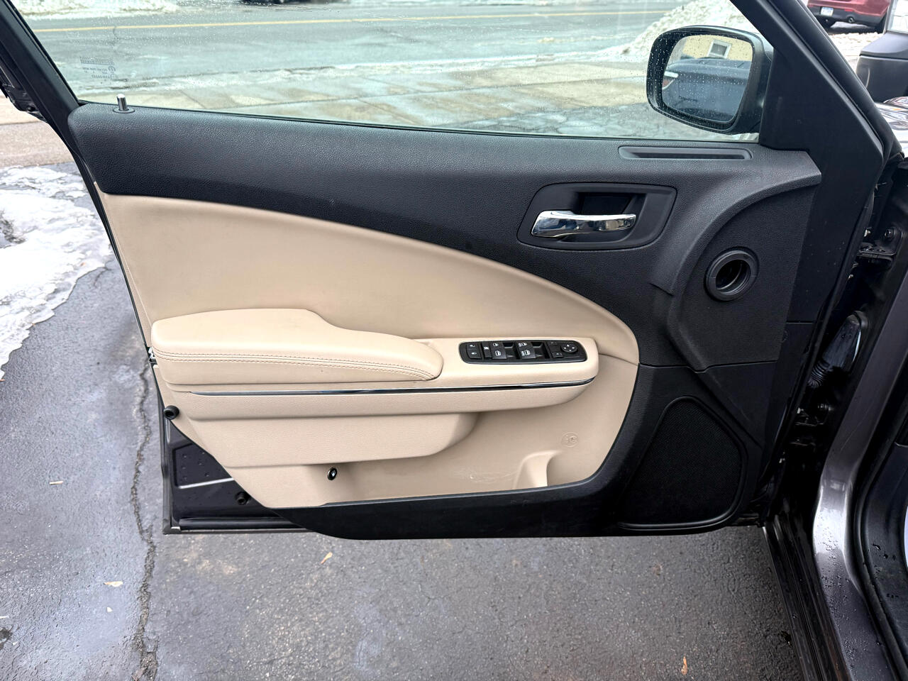 Dodge Charger SE 2014