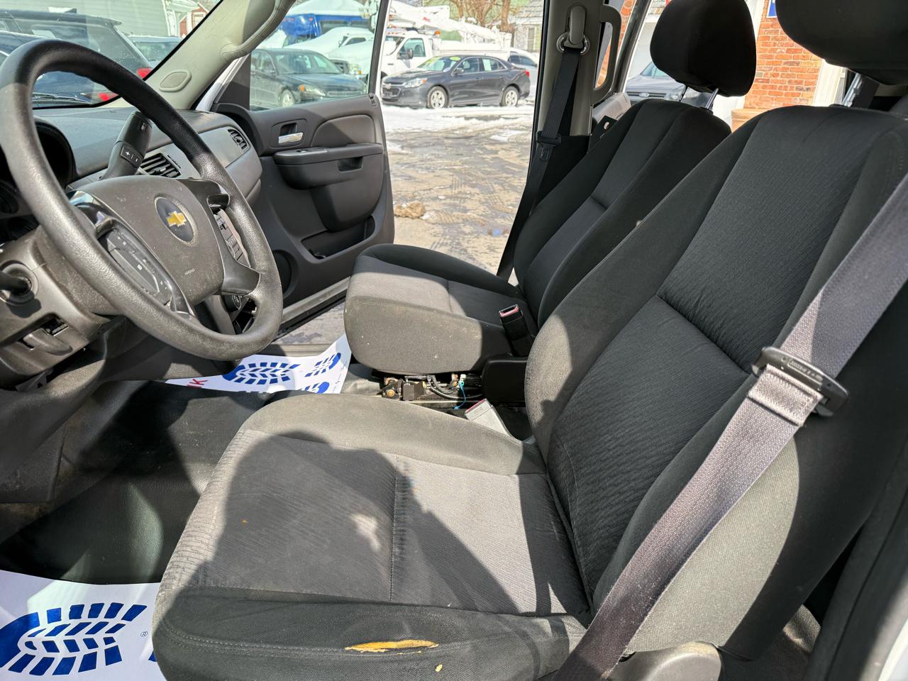 Chevrolet Tahoe 4WD 4dr Commercial 2013