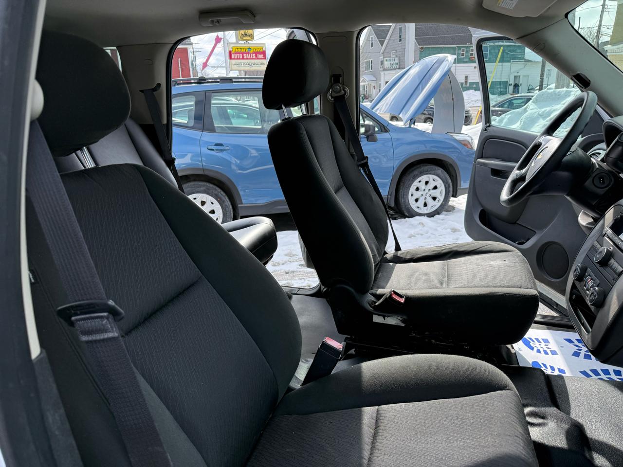 Chevrolet Tahoe 4WD 4dr Commercial 2013