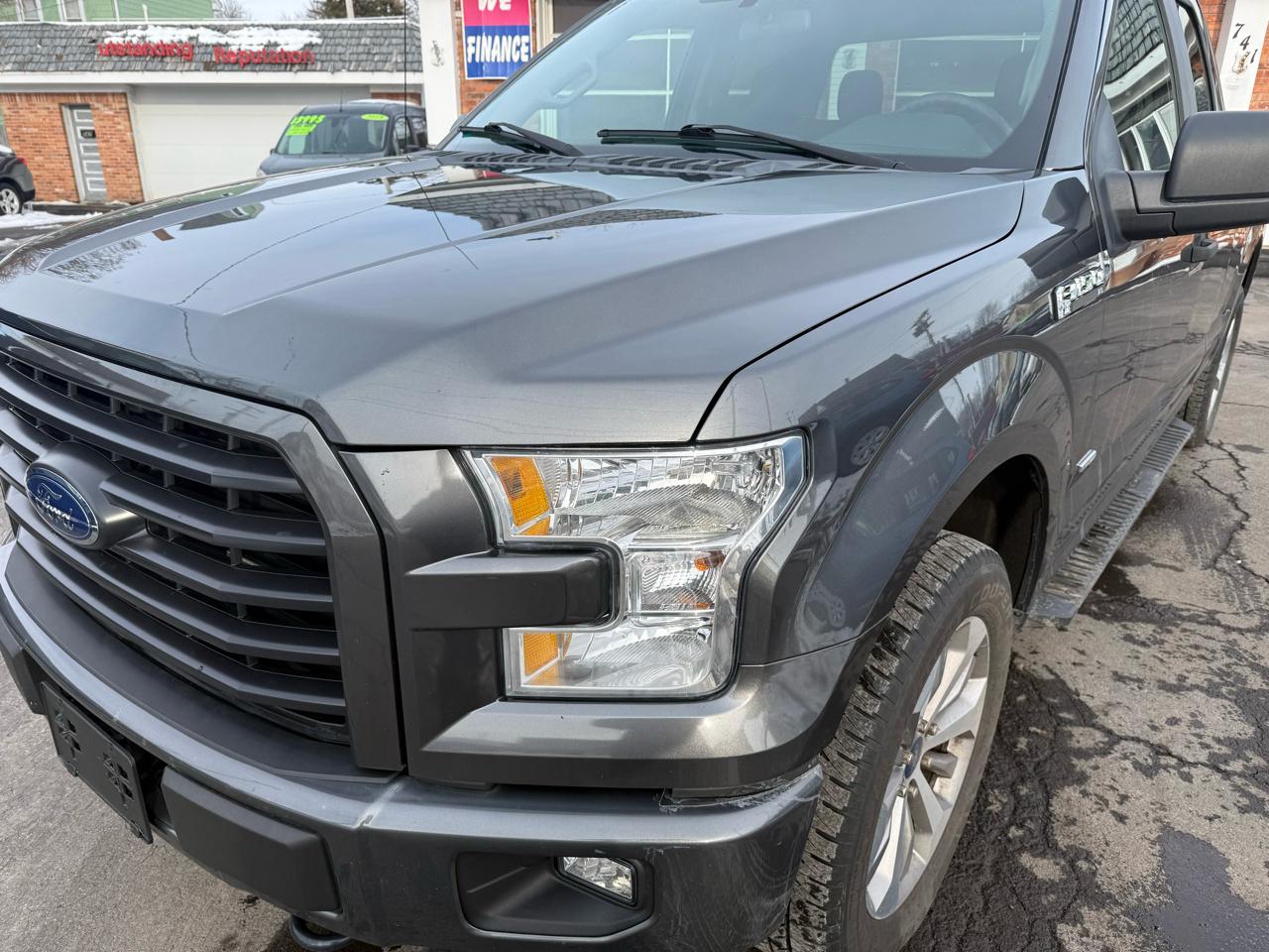 Ford F-150 4WD SuperCab 145" XL 2017